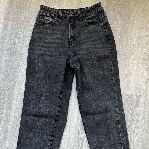 FASHION-NOVA - 2 Pack Jeans👖 - Picture 3 of 7